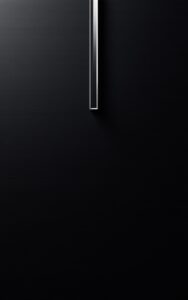 Minimal water drop in black – round glossy circle aesthetic